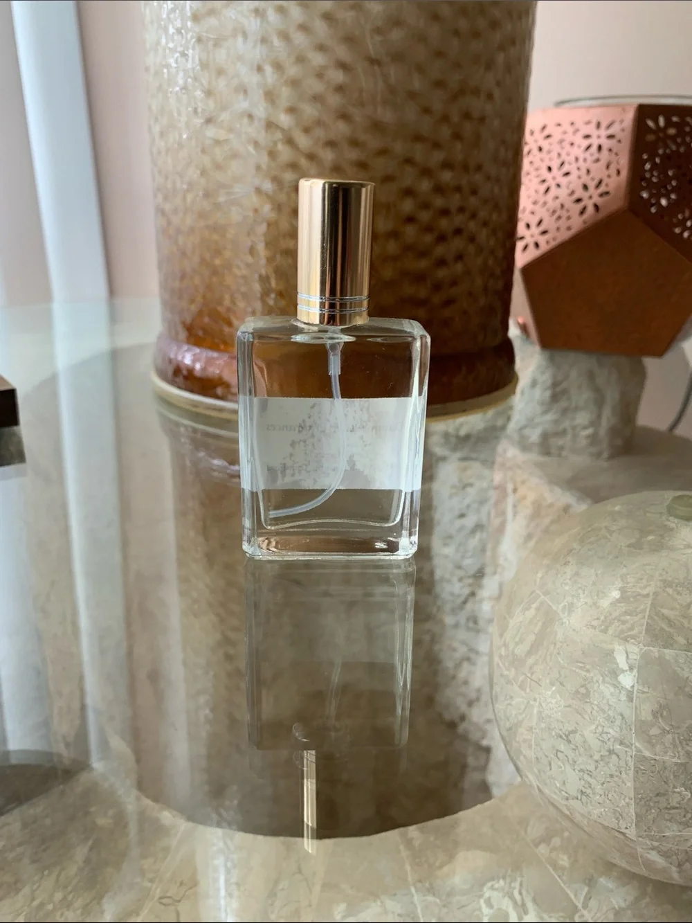 Reminiscent of F**king Fabulous by Tom Ford  (EMPTY)